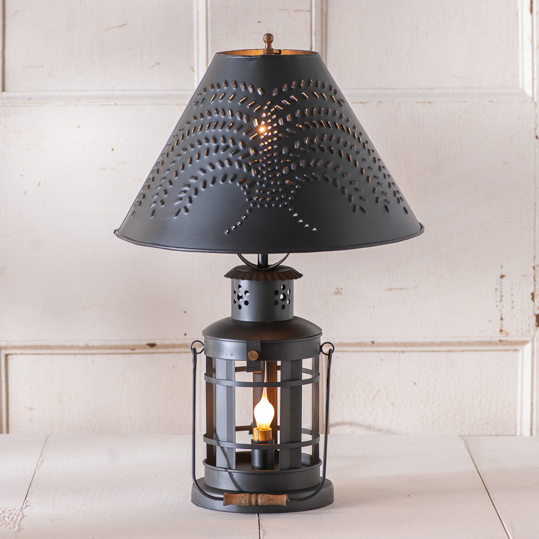 Innkeeper's Lamp with Shade